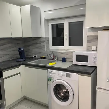 Maisonnette Confort بيت للعطل *